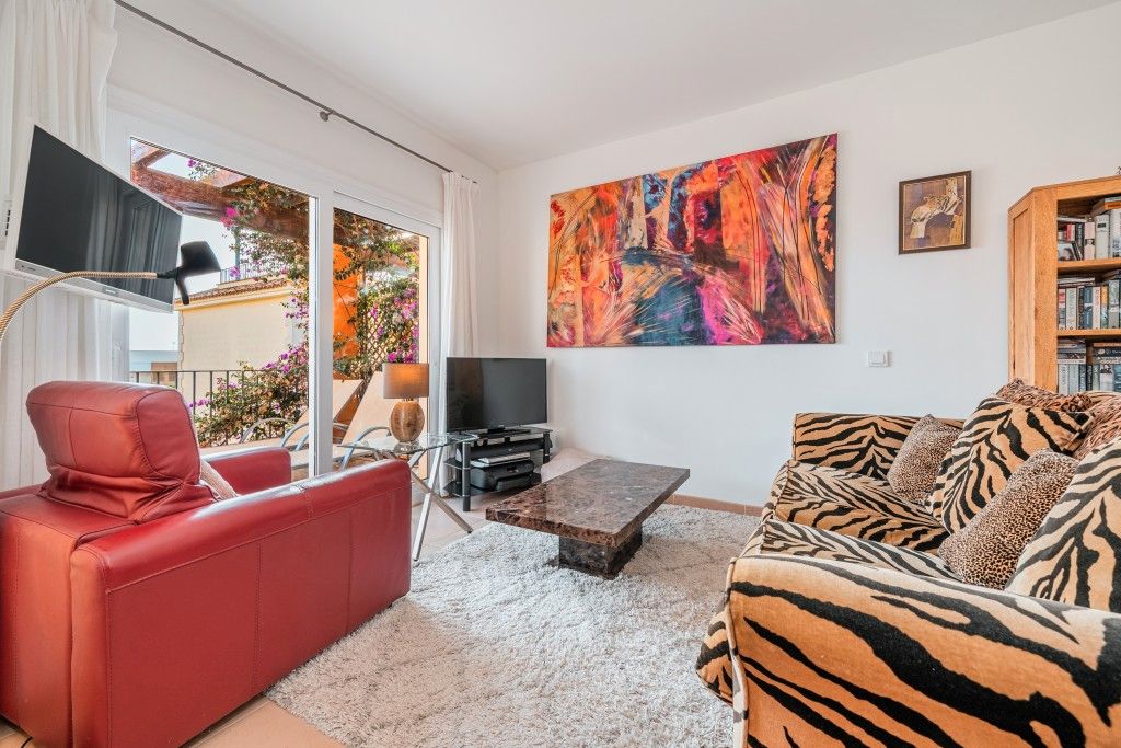 Sala d'estar de Apartament en venda en Campos amb Aire condicionat, Terrassa i Piscina