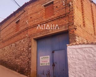 Vista exterior de Nau industrial en venda en Fuentes