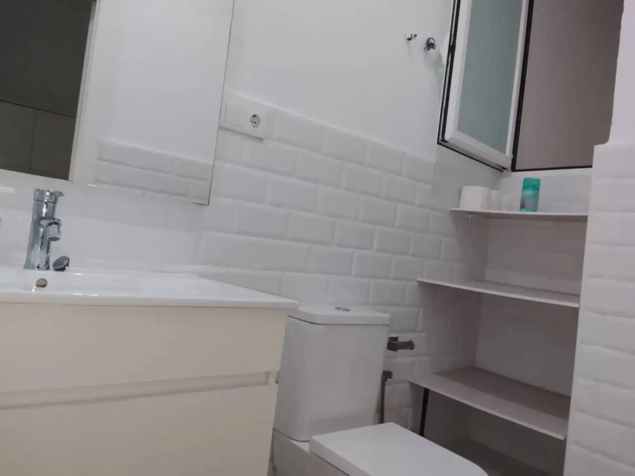 Badezimmer von Loft zur Miete in Valencia mit Klimaanlage und Möbliert