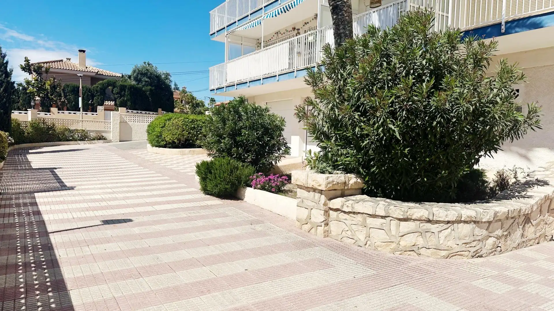 Exterior view of Apartments for rent in El Campello  with Air Conditioner, Heating and Terrace