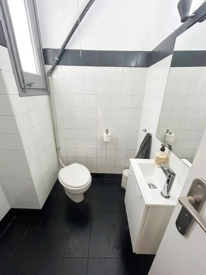 Baño de Local de alquiler en Barcelona