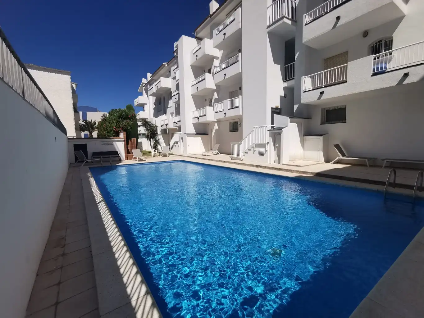 Swimming pool of Flat for sale in L'Escala  with Terrace, Furnished and Oven
