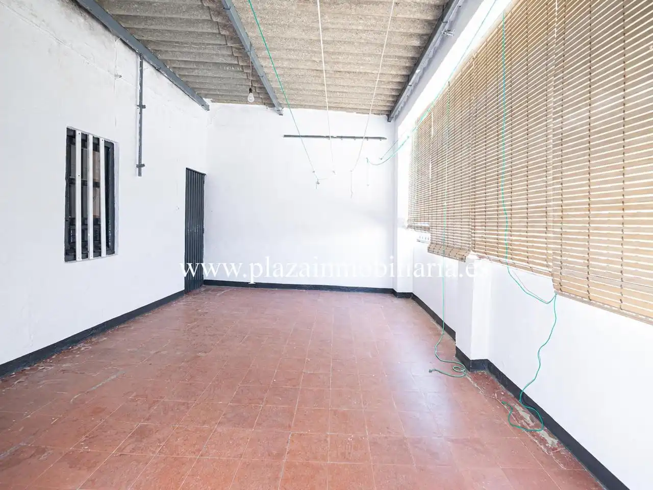 Houses for sale in Lucena  with Air Conditioner and Terrace