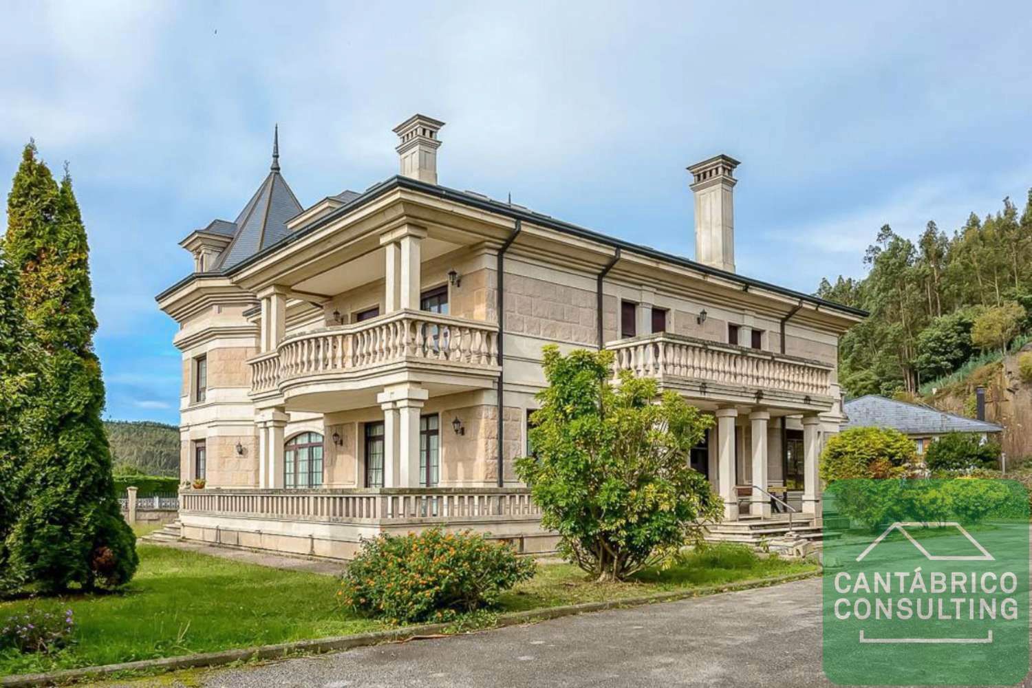 House or chalet for sale in Navia