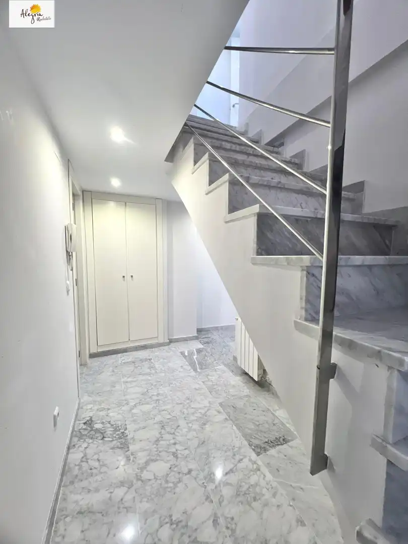 Maisonette zum Verkauf in Valencia mit Klimaanlage, Heizung und Terrasse