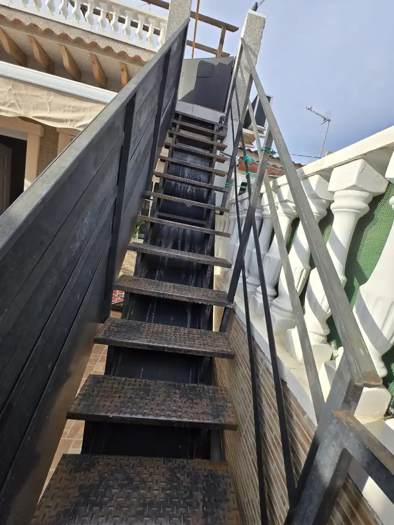 Casa bifamiliare con terrazza in vendita a Calle de las Azucenas 744, imagen 33