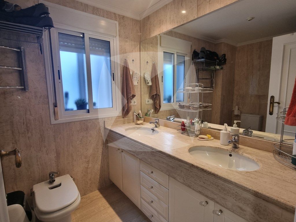 Pis en venda a Calle Arturo Aranguren, Centro