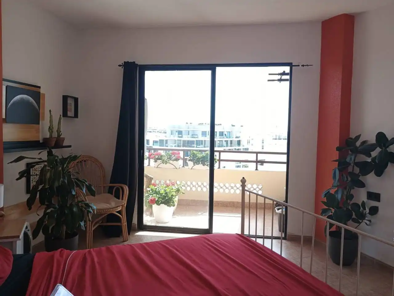 Apartament amb terrassa en venda a El Pinillo, imagen 4