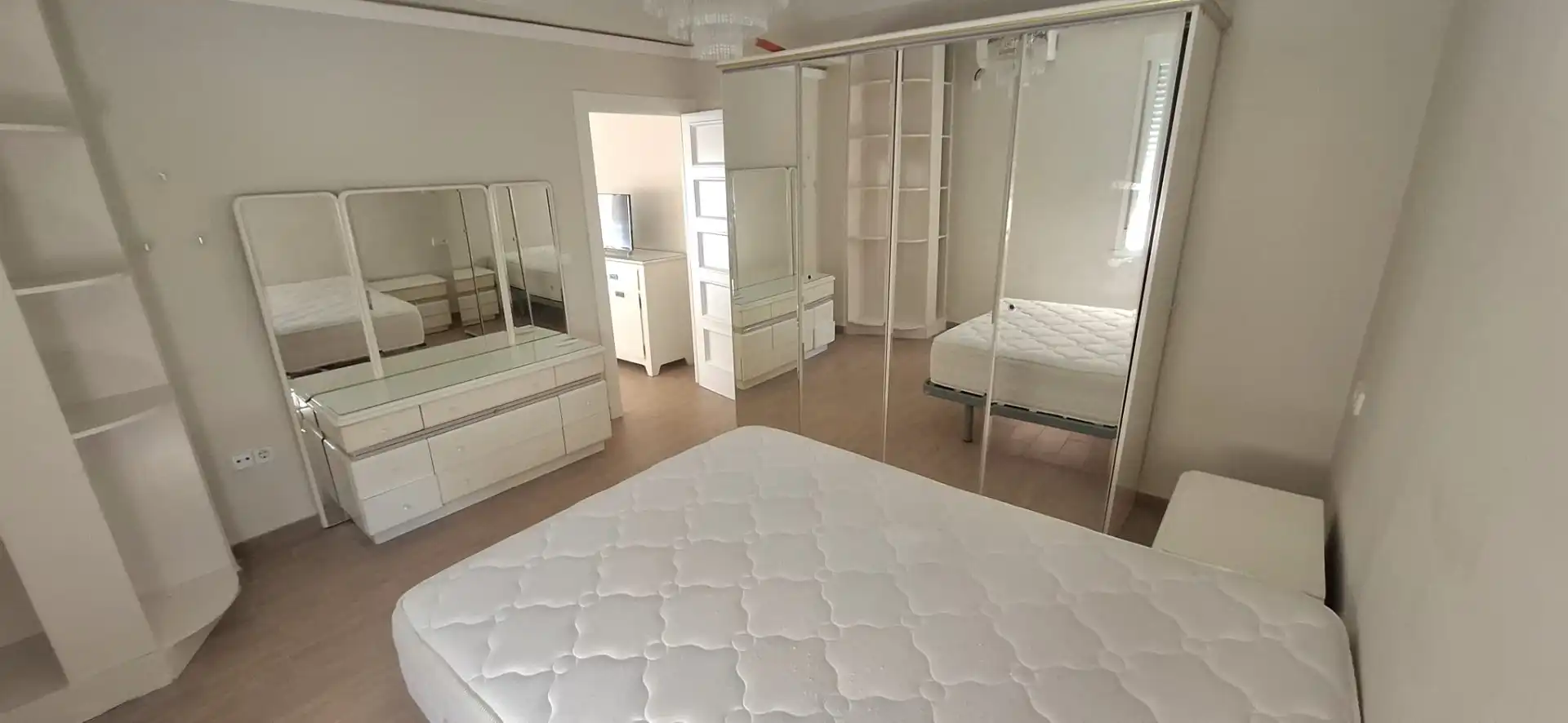 Appartamento con terrazza in vendita a Hospital, imagen 26