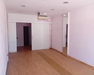 Premises to rent in El Masnou  with Air Conditioner