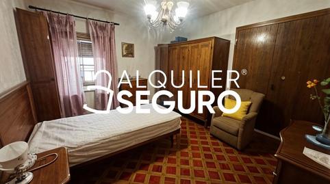 Foto 3 de Piso de alquiler en Ramón Lujan, Almendrales, Madrid