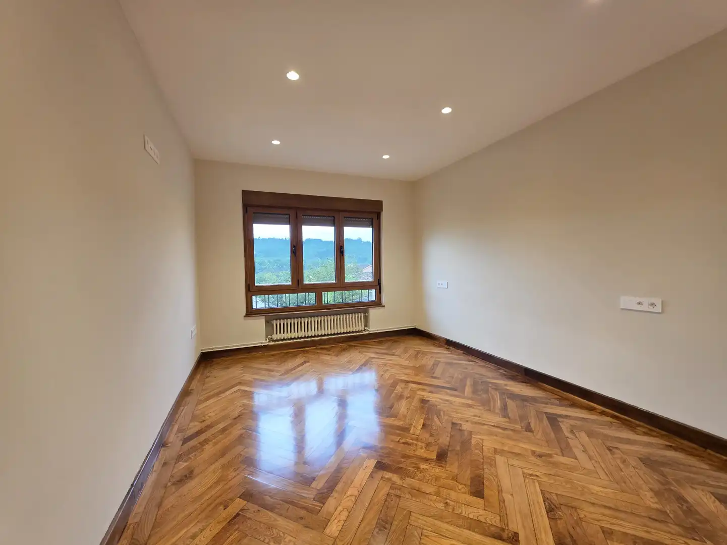 Sala d'estar de Casa o xalet de lloguer en Siero amb Calefacció, Parquet i Terrassa