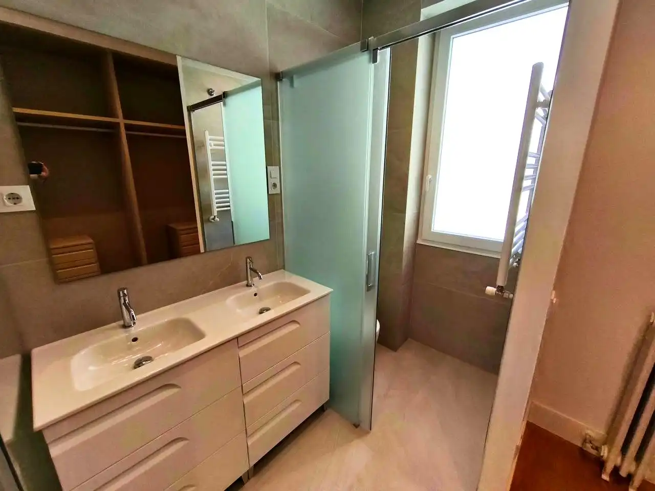 Badezimmer von Wohnung zur Miete in Madrid mit Terrasse