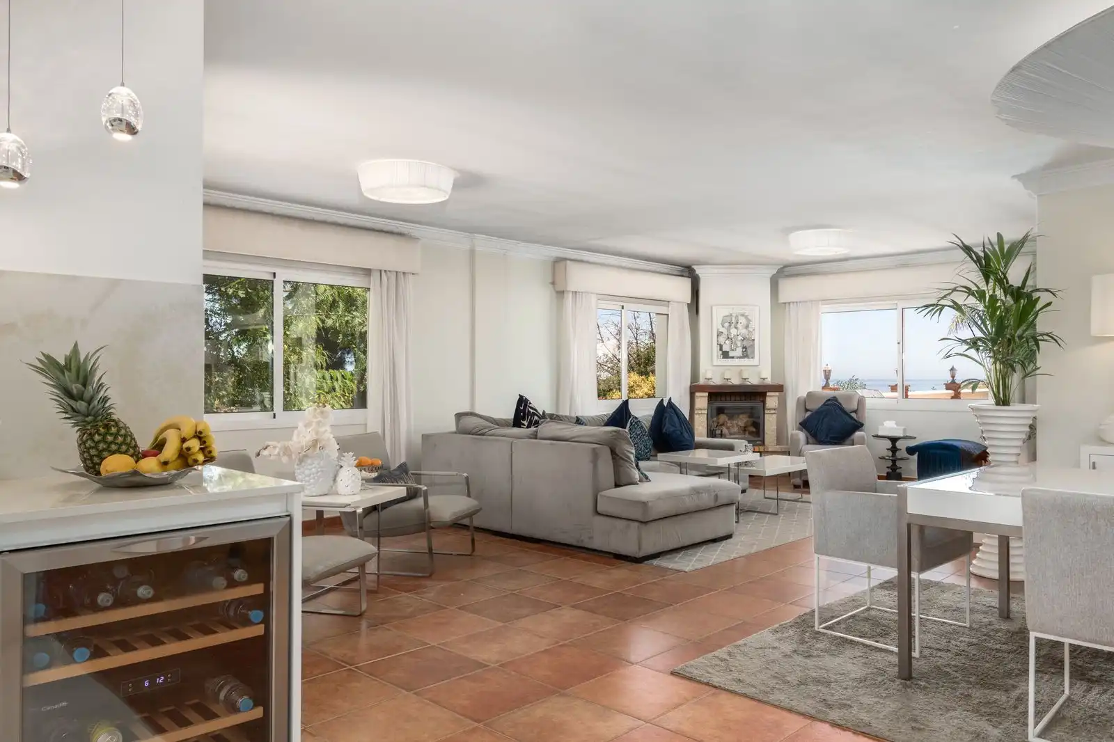Wohnzimmer von Einfamilien-Reihenhaus zum Verkauf in Mijas mit Klimaanlage, Terrasse und Abstellraum