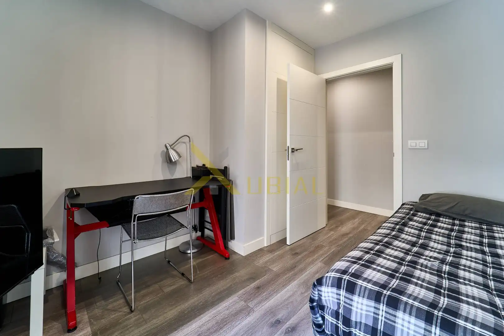 Bedroom of Flat for sale in A Coruña Capital   with Storage room, Furnished and Balcony