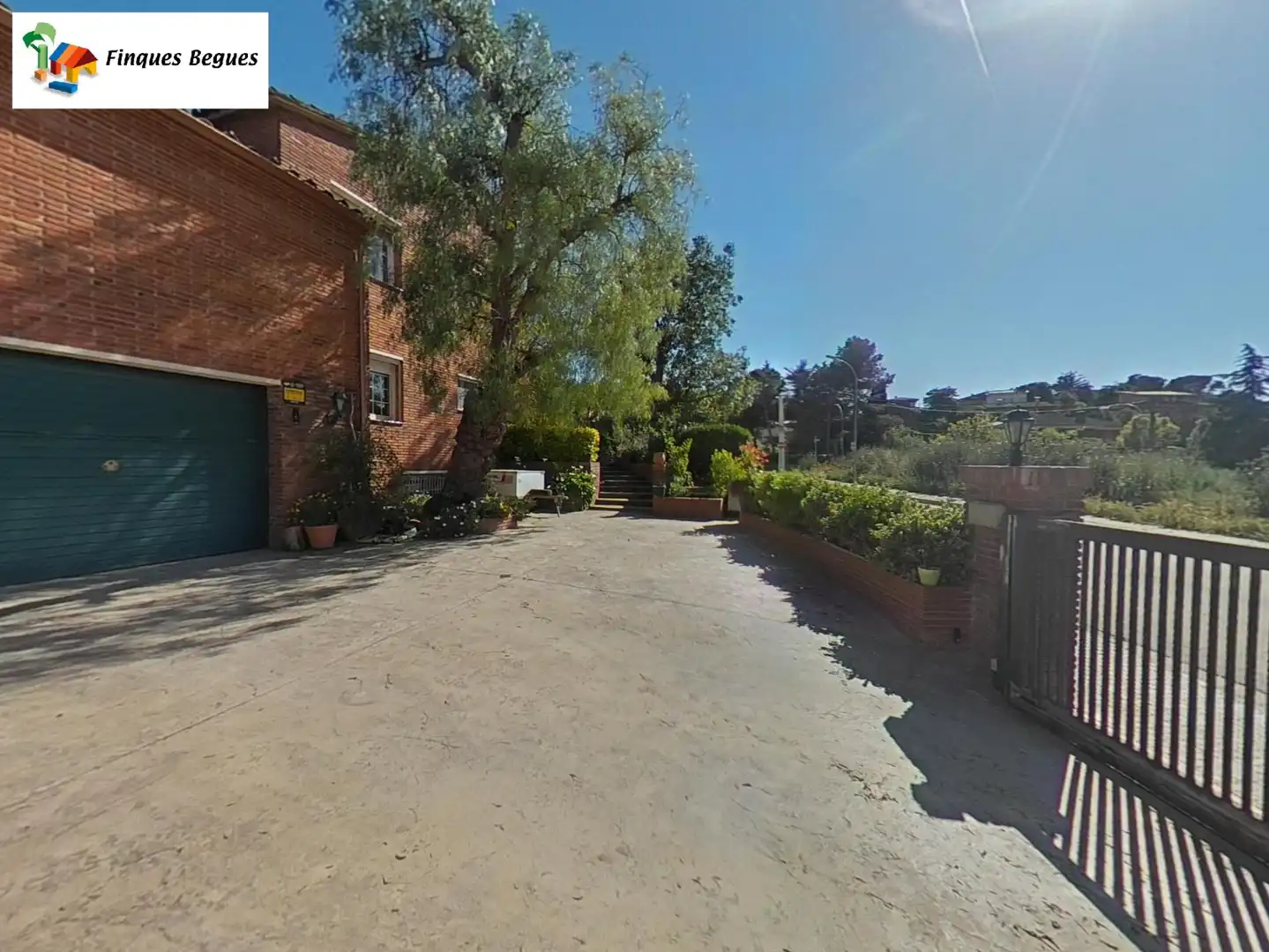 Vista exterior de Casa o chalet en venta en Begues con Calefacción, Jardín privado y Trastero