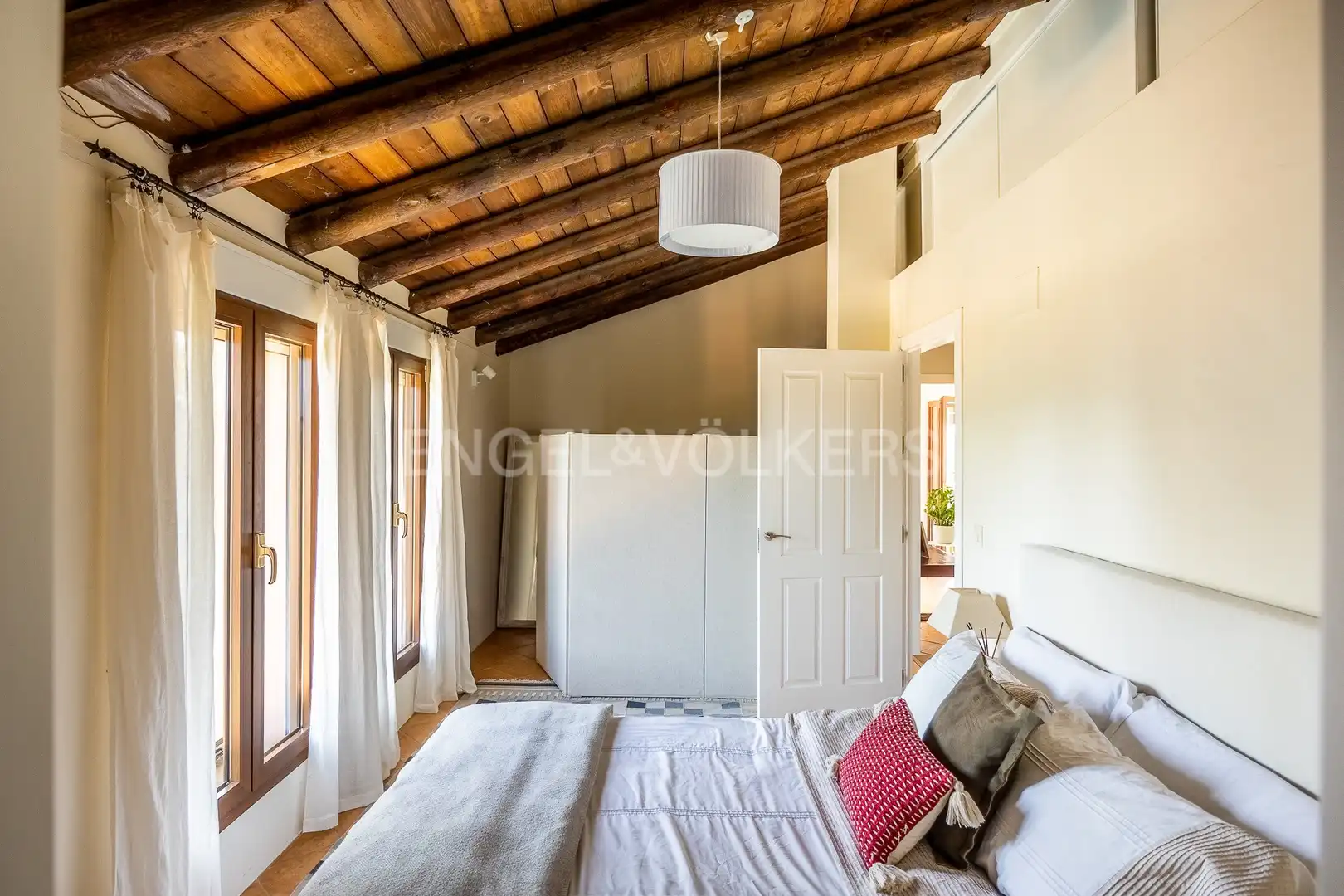 Dormitori de Casa o xalet en venda en Espartinas amb Aire condicionat, Calefacció i Jardí privat