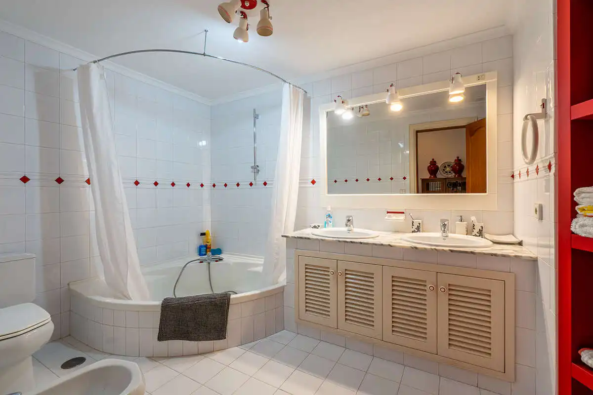 Bany de Casa o xalet en venda en Arrecife amb Jardí privat i Piscina