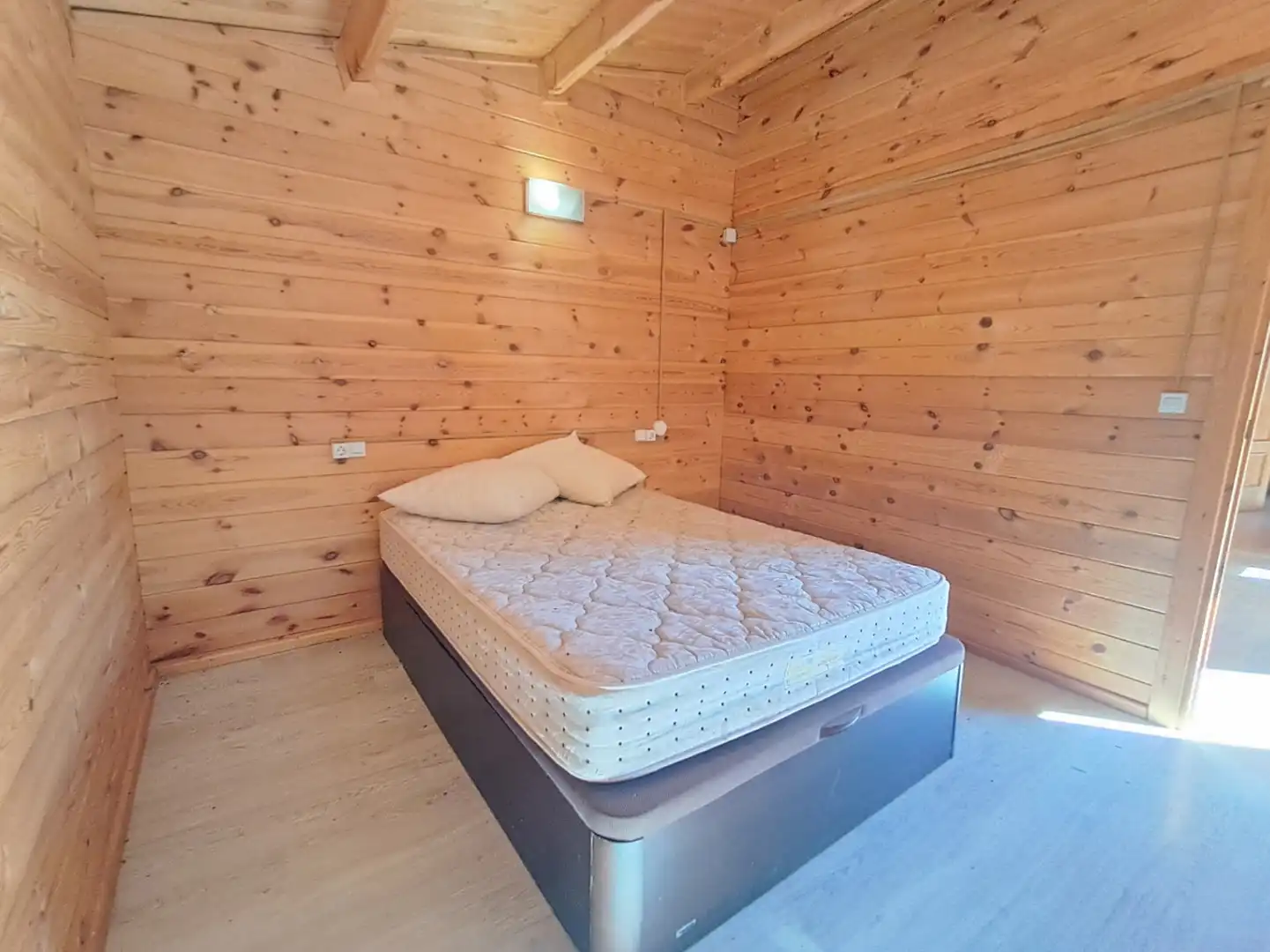 Habitación de Casa o chalet de alquiler en L'Alfàs del Pi con Aire acondicionado, Calefacción y Jardín privado
