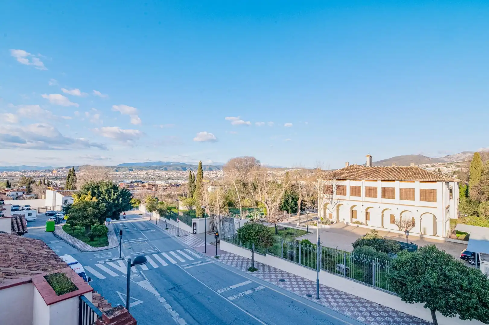 Außenansicht von Dachboden zum Verkauf in La Zubia mit Klimaanlage, Terrasse und Abstellraum