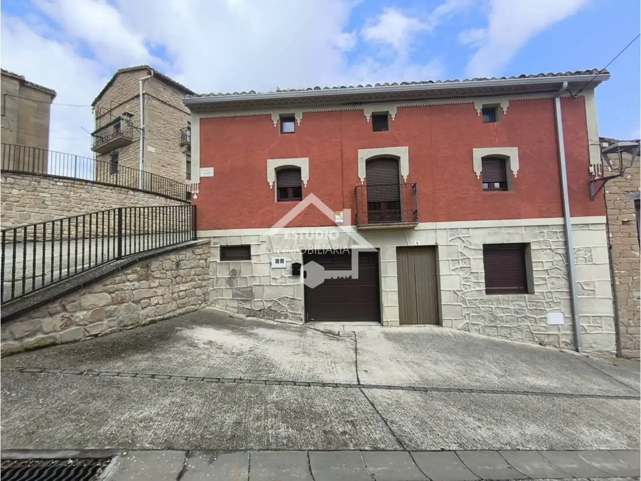Vista exterior de Casa o chalet en venta en Torres del Río con Calefacción y Amueblado