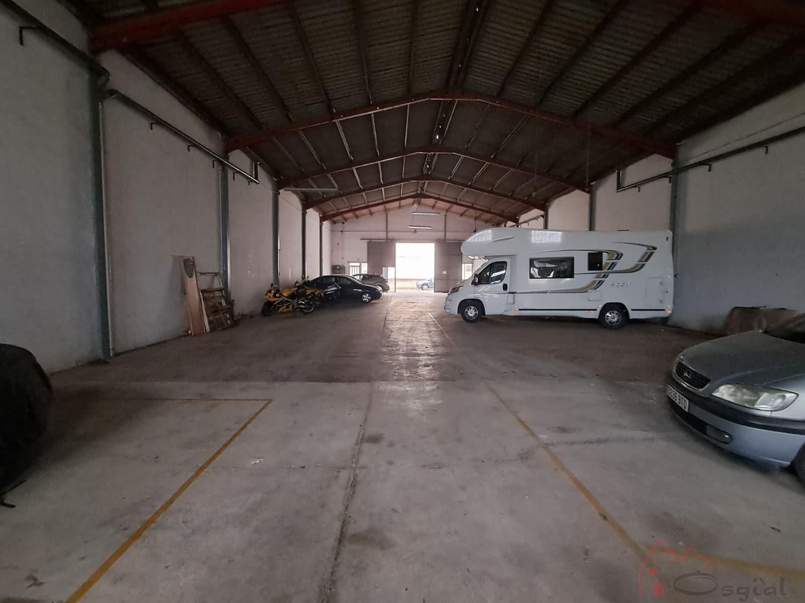 Parking de Nave industrial en venta en L'Alcúdia de Crespins