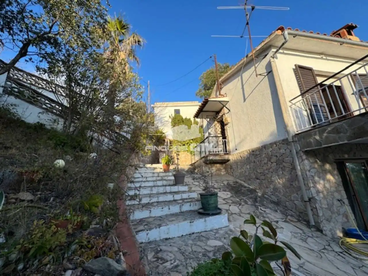 Houses for sale in Calle VILASSAR, Can Carreras - Montessol