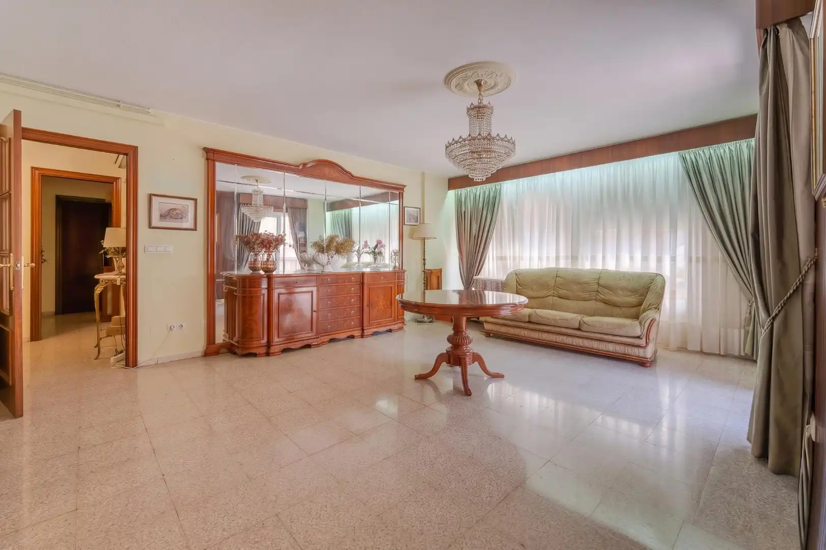 Sala d'estar de Pis en venda en Girona amb Aire condicionat, Calefacció i Traster