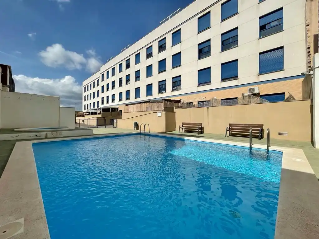 Swimming pool of Flat for sale in Vila-real  with Air Conditioner, Heating and Storage room