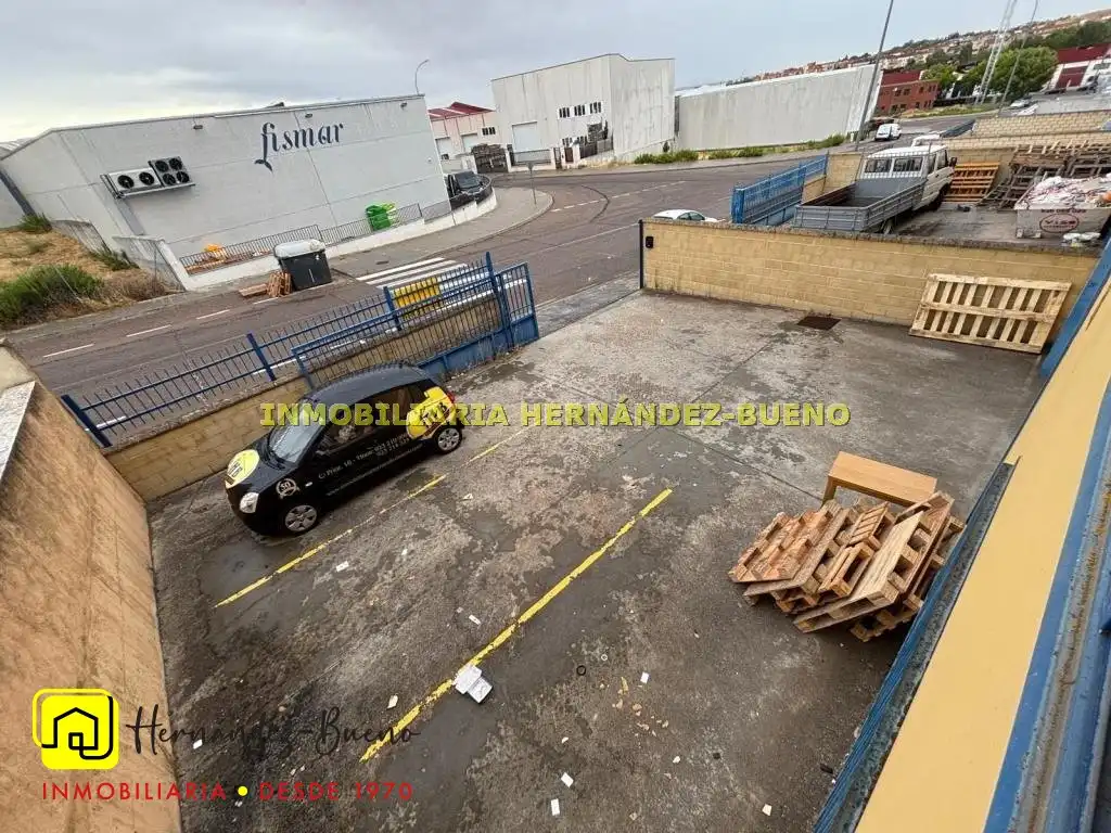 Nave industrial de alquiler en Carbajosa de la Sagrada