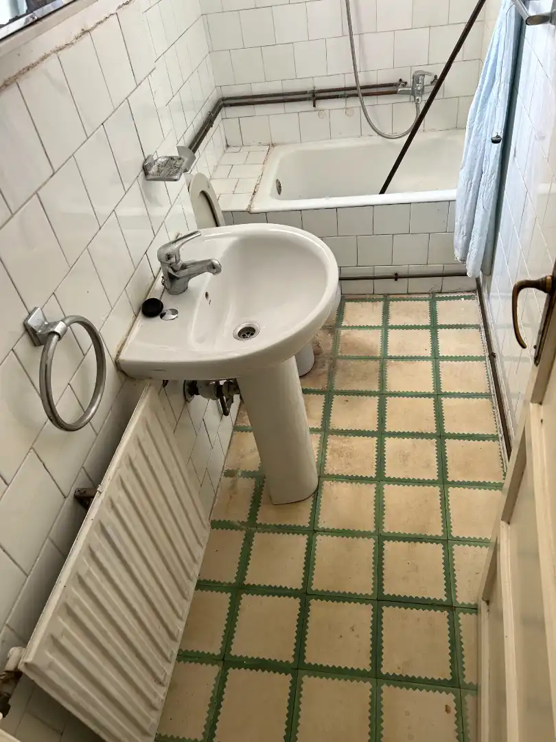 Bany de Pis en venda en Burgos amb Calefacció i Moblat