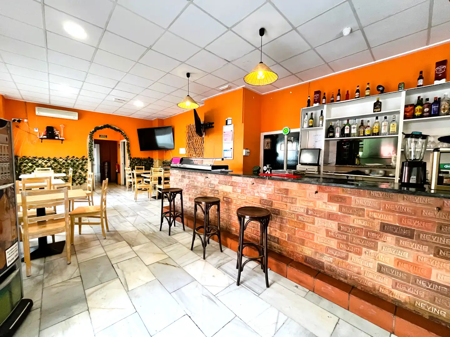 Local comercial en venta en Calle la Caja, imagen 5