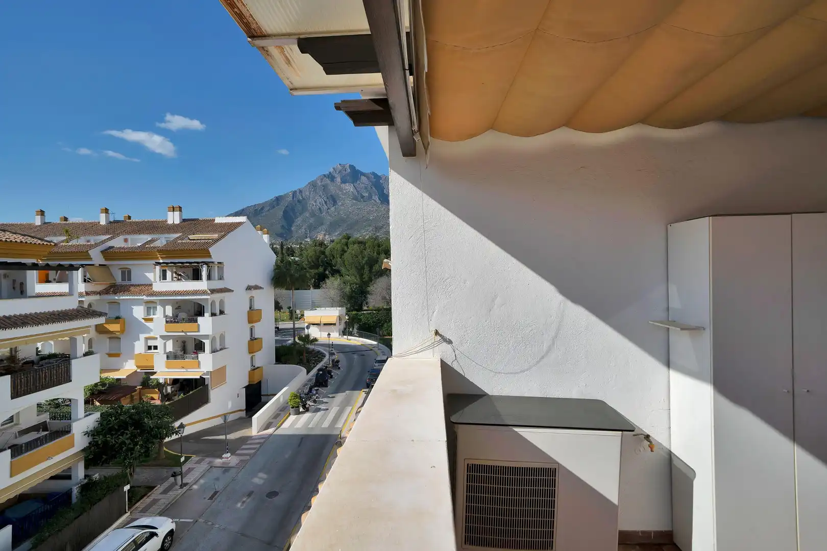 Exterior view of Attic for sale in Marbella  with Private garden and Community pool