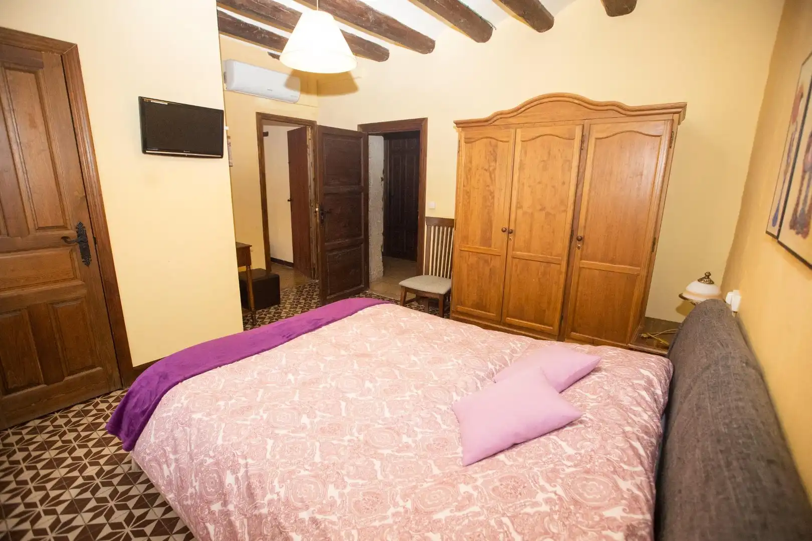Schlafzimmer von Gebäude zum Verkauf in Siétamo