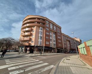 Vista exterior de Pis en venda en Palencia Capital amb Calefacció, Parquet i Traster