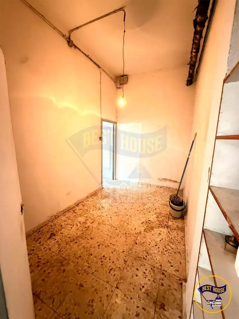 Local en venta en Calle de Barcelona, Reyes Católicos - Paseo San Antonio