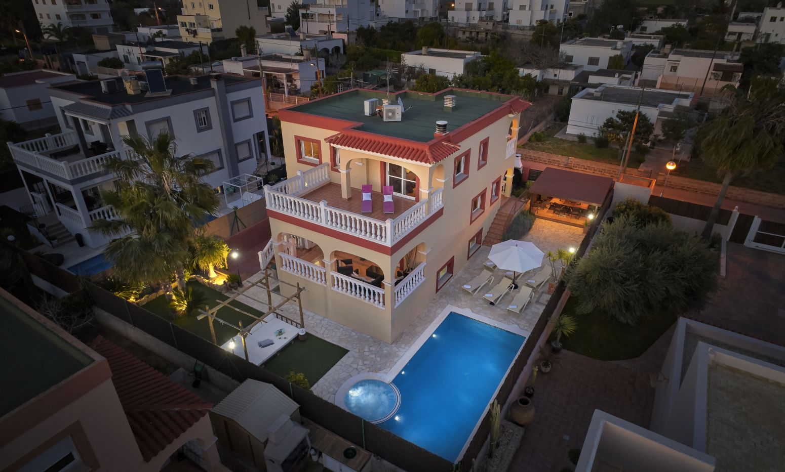 Exterior view of House or chalet for sale in Santa Eulària des Riu  with Heating, Private garden and Parquet flooring