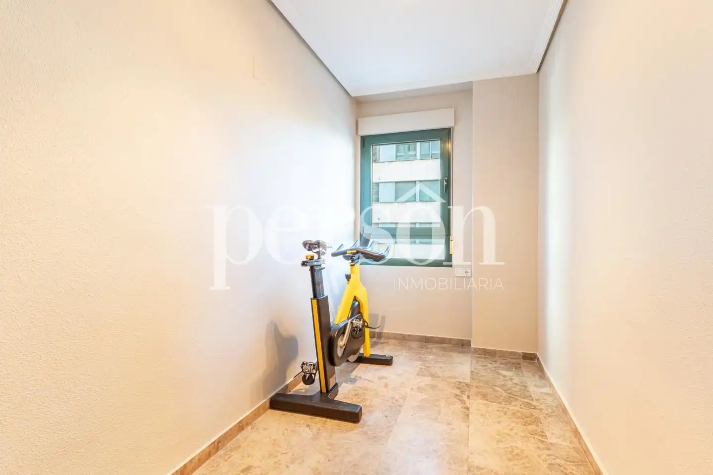 Bedroom of Flat for rent in Valencia  with Air Conditioner, Terrace and Furnished