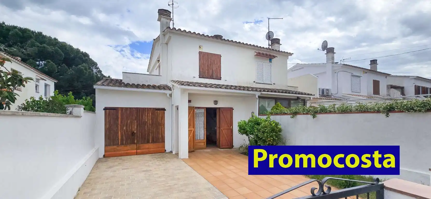 Exterior view of Detached homes for sale in L'Escala  with Air Conditioner, Private garden and Terrace