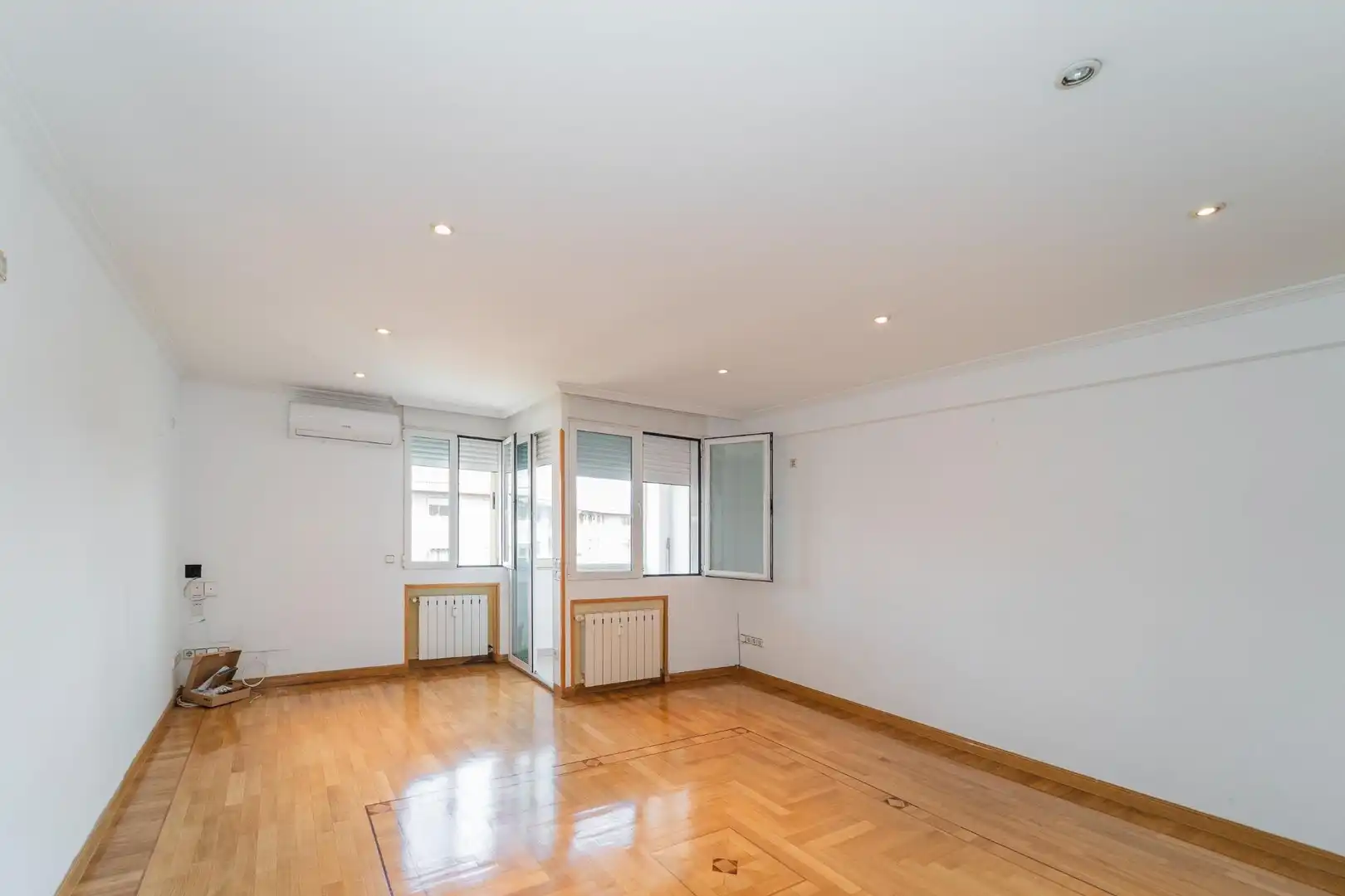 Living room of Flat for sale in Valdemoro  with Heating and Parquet flooring