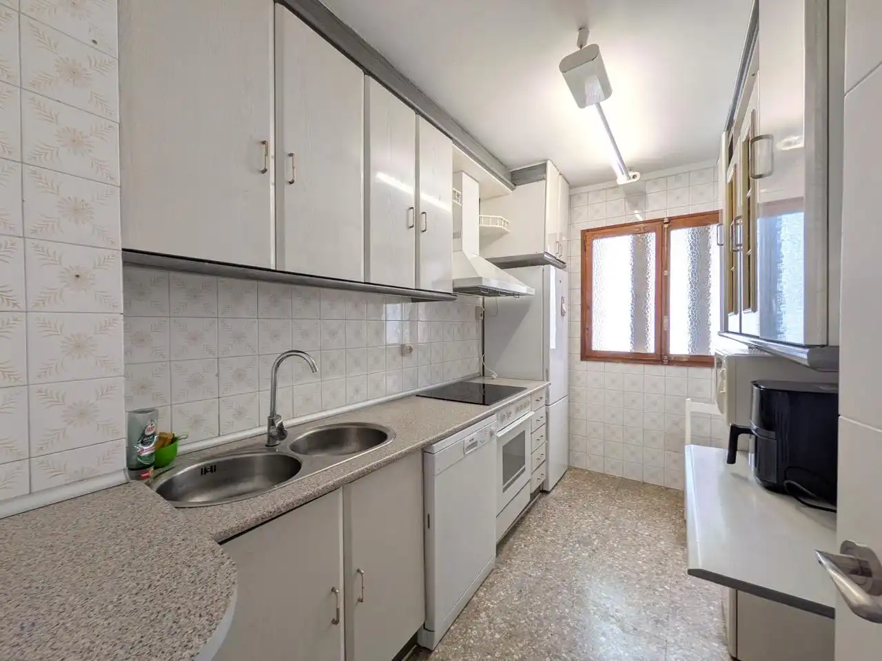Wohnung zur Miete in Avenida de España, Hospital
