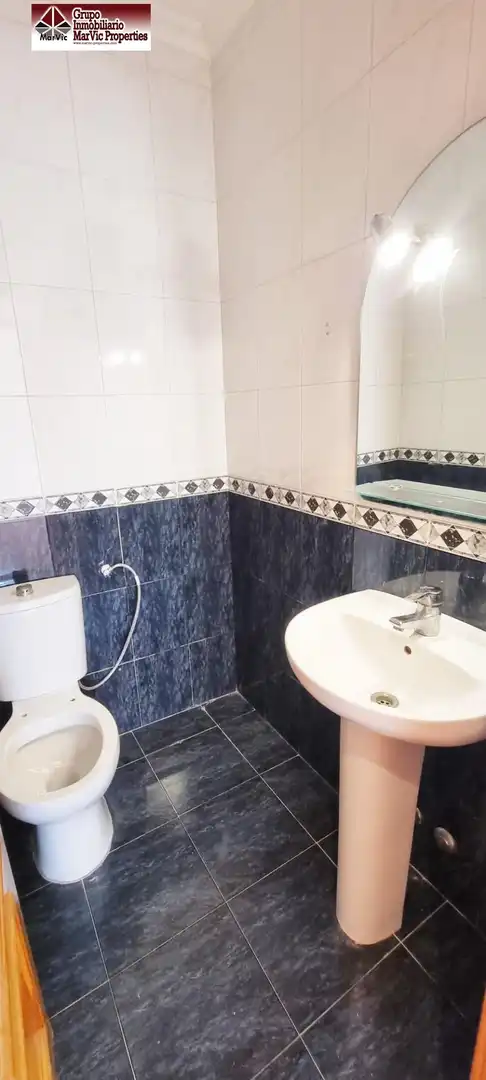 Bany de Casa o xalet en venda en La Nucia amb Calefacció, Jardí privat i Terrassa