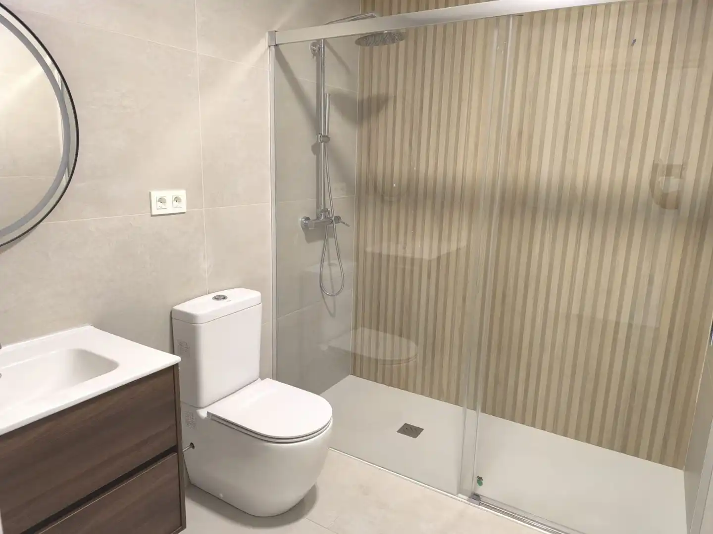 Bathroom of Flat for sale in Motril