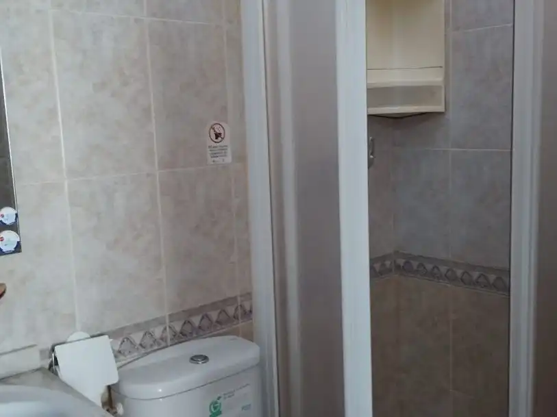 Badezimmer von Wohnung zur Miete in Brenes, Sevilla