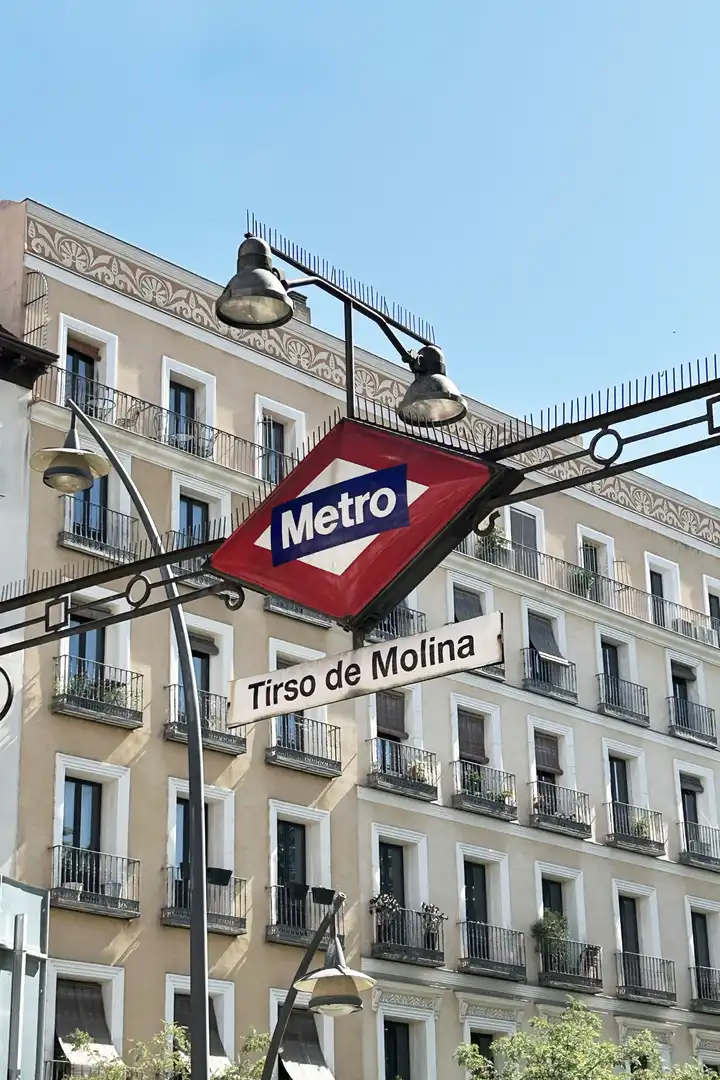 Außenansicht von Wohnung zur Miete in Madrid mit Klimaanlage, Heizung und Balkon
