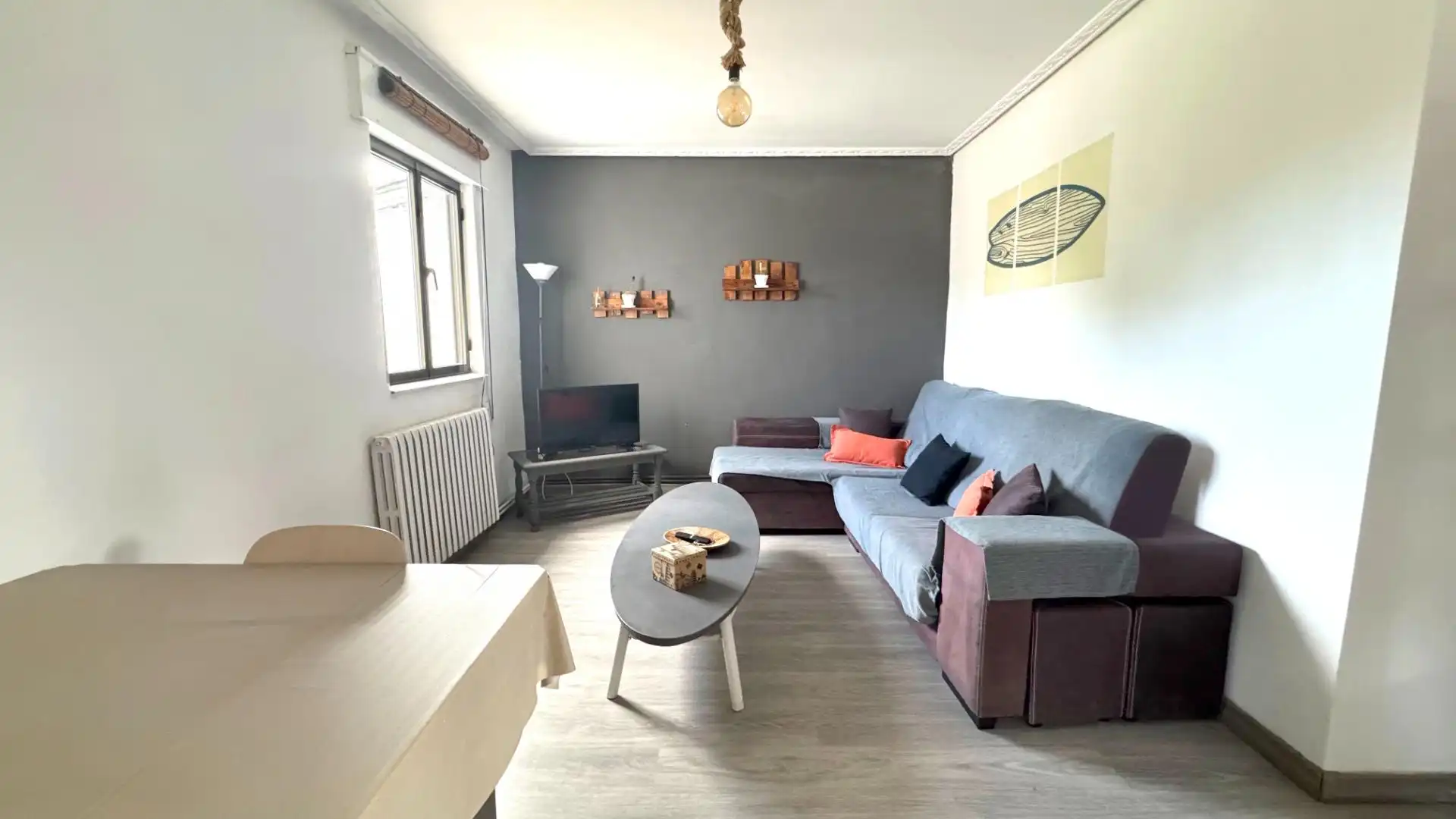 Sala de estar de Casa adosada en venta en Santillana del Mar con Calefacción, Jardín privado y Terraza