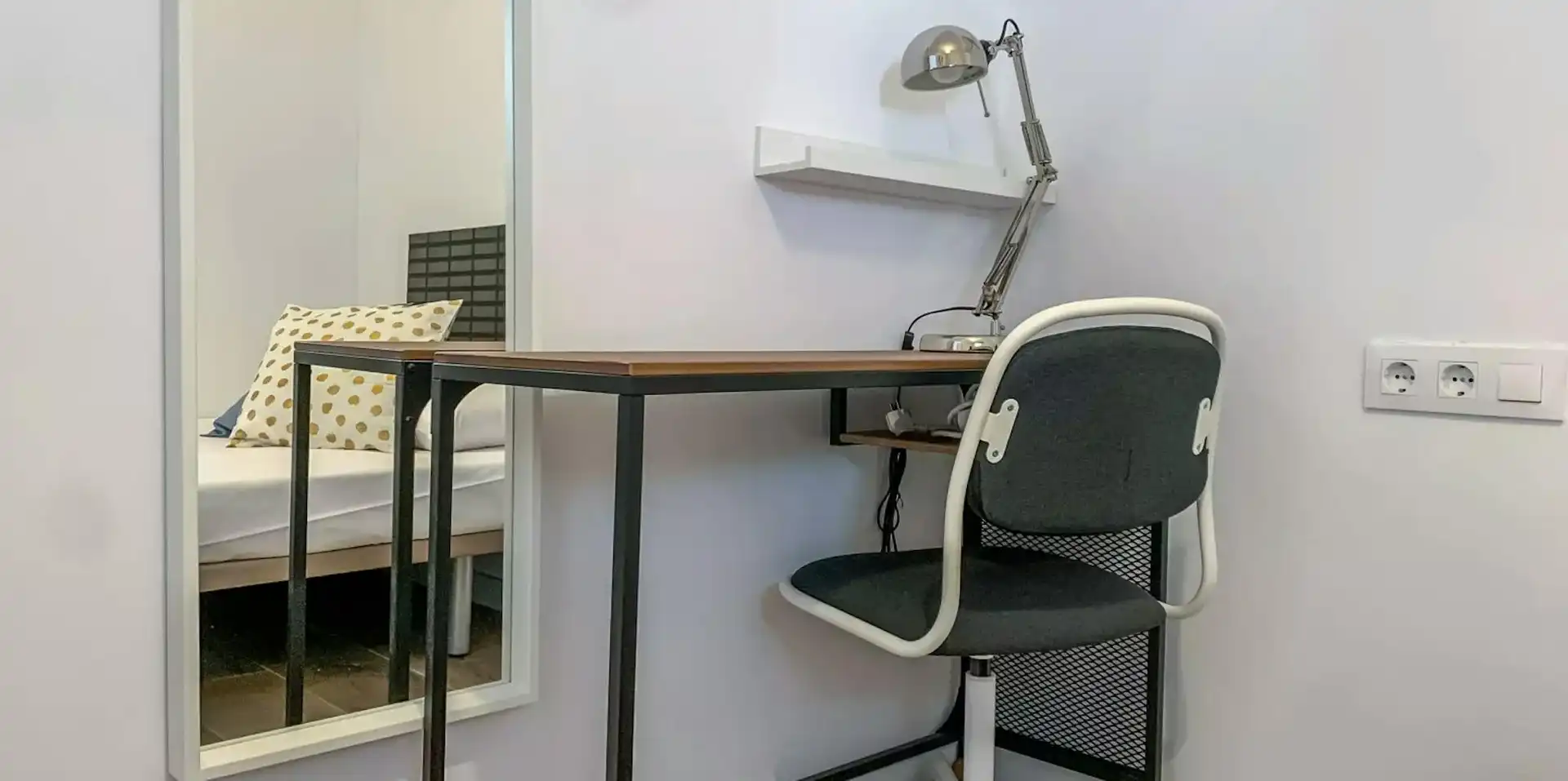 Flat for share in L'Hospitalet de Llobregat  with Heating, Washing machine and Internet