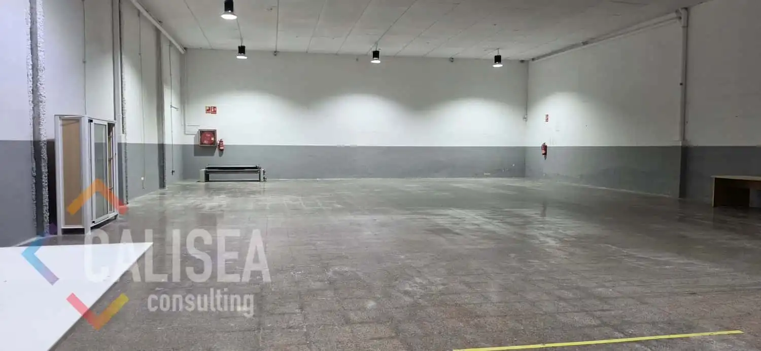 Nave industrial de alquiler en Sabadell