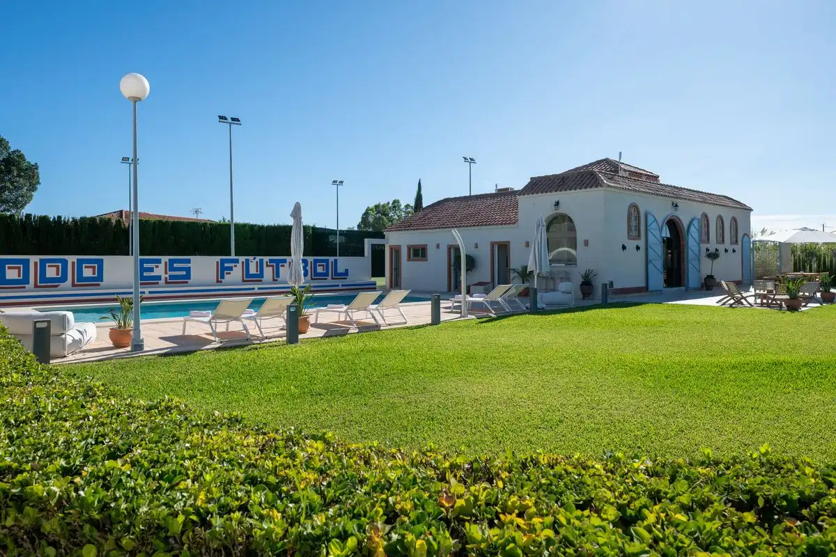 Piscina de Casa o chalet en venta en Elche / Elx con Aire acondicionado, Calefacción y Jardín privado