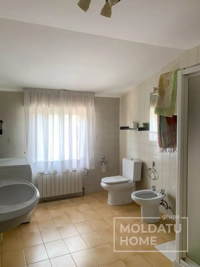 Bany de Casa o xalet en venda en Desojo amb Calefacció i Traster